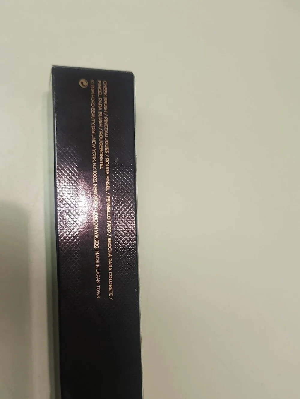 Tom Ford Cheek Brush – Black with Gold Logo